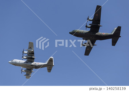 C-130輸送機 ハーキュリーズ C-130輸送機 ハーキュリーズ 140258139