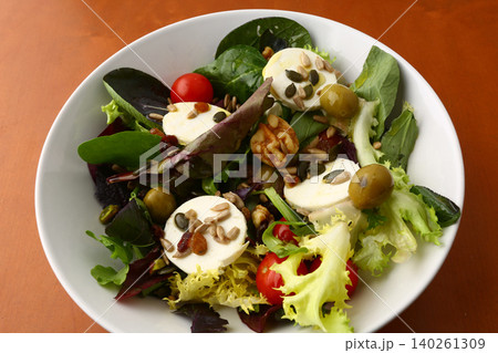 Healthy Summer Salad with Fresh Ingredients 140261309