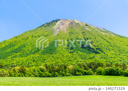 鳥取 初夏の大山 鳥取 初夏の大山 140271329
