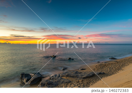 海亀産卵地永田いなか浜夕景 マジックアワー 屋久島(夏 海亀産卵地永田いなか浜夕景 マジックアワー 屋久島(夏 140272383