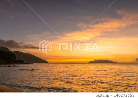 海亀産卵地永田いなか浜夕景　マジックアワー　屋久島(夏 140272555