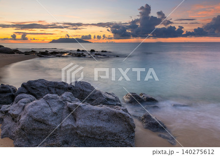 海亀産卵地永田いなか浜夕景 マジックアワー 屋久島(秋 海亀産卵地永田いなか浜夕景 マジックアワー 屋久島(秋 140275612