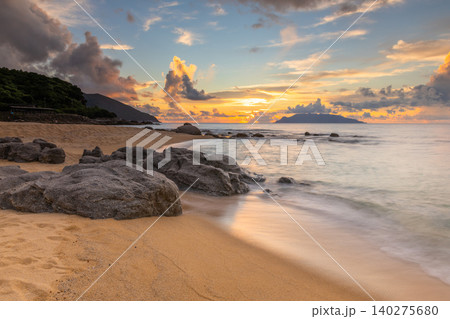 海亀産卵地永田いなか浜 夕景 屋久島(秋 海亀産卵地永田いなか浜 夕景 屋久島(秋 140275680