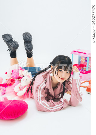 若い女性のファッションポートレート 若い女性のファッションポートレート 140277470