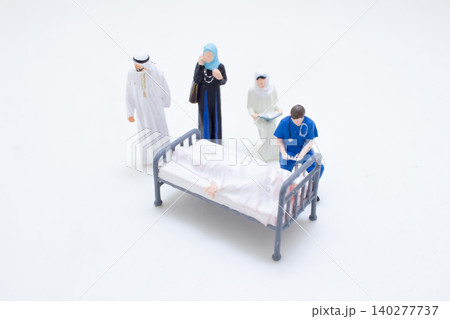 A Miniature hospital family visit scene 140277737