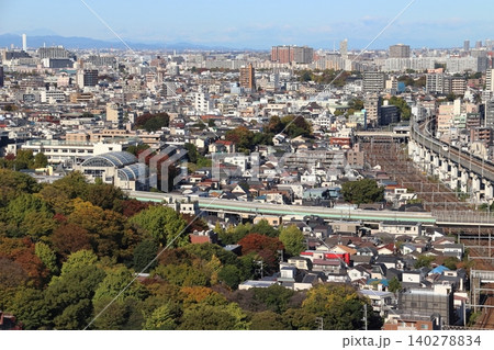 快晴の秋の名主の滝公園と東北新幹線(東京都北区) 快晴の秋の名主の滝公園と東北新幹線(東京都北区) 140278834