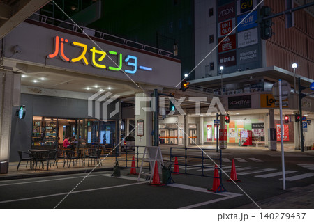 新潟 万代バスセンター 新潟 万代バスセンター 140279437