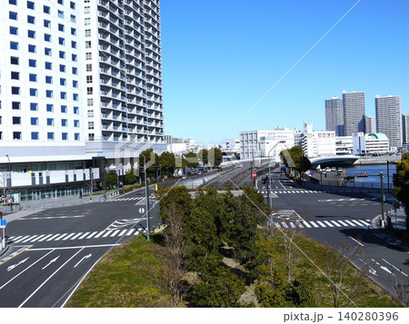 青空が広がるみなとみらいの風景 140280396