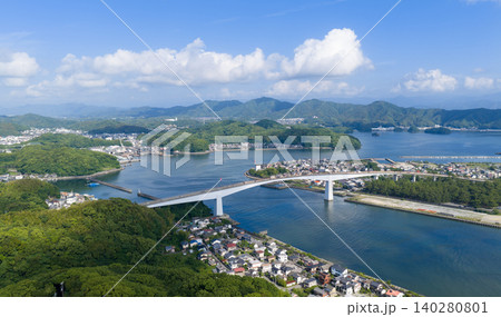 高知市・浦戸大橋と浦戸湾を望む空撮風景 高知市・浦戸大橋と浦戸湾を望む空撮風景 140280801