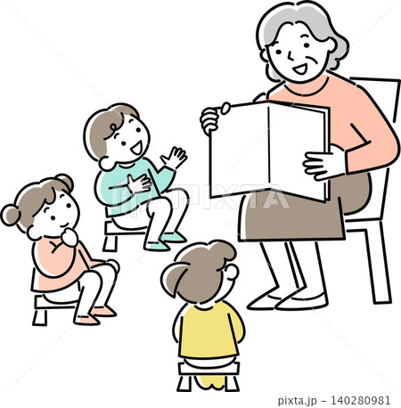 子供たちに読み聞かせをするシニア女性 140280981