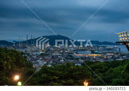 夕暮れの周南工場夜景夜の煌めき 夕暮れの周南工場夜景夜の煌めき 140283721