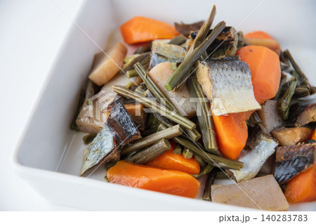 にしんとわらびの煮物 にしんとわらびの煮物 140283783