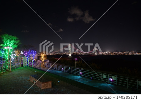 淡路SAから見た明石海峡大橋の夜景 140285171