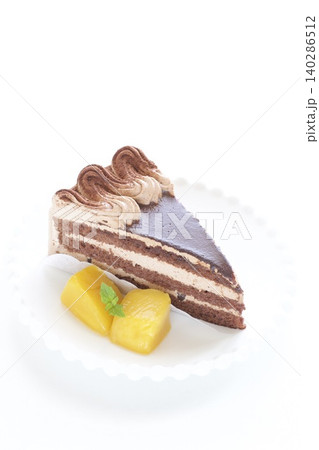 チョコレートショートケーキ 140286512