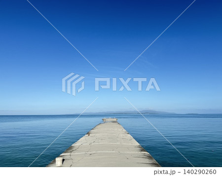 竹富島・昼間の西桟橋 竹富島・昼間の西桟橋 140290260