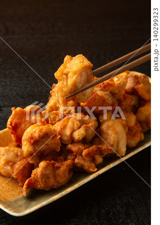 鶏肉の唐揚げ 鶏肉の唐揚げ 140299323