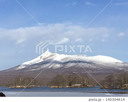 残雪の山 残雪の山 140304614