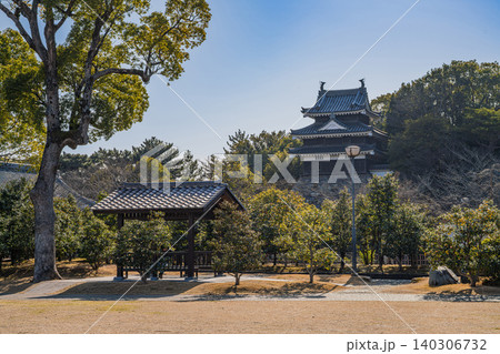 西尾市の西尾城の風景(愛知県) 140306732
