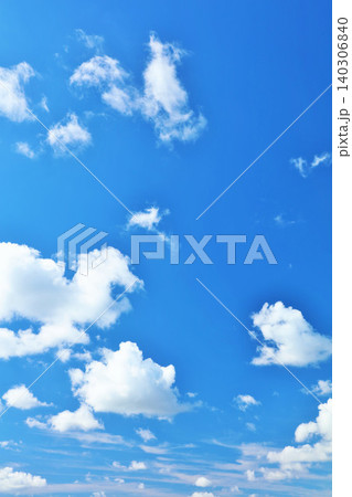 夏の青空と雲 夏の青空と雲 140306840