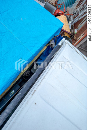 various various 140309336