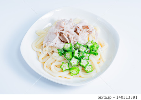 豚しゃぶとオクラの冷やしうどん 夏におすすめのさっぱり和風うどんの料理写真 豚しゃぶとオクラの冷やしうどん 夏におすすめのさっぱり和風うどんの料理写真 140313591