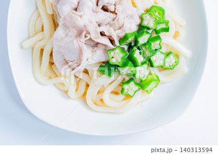 豚しゃぶとオクラの冷やしうどん 夏におすすめのさっぱり和風うどんの料理写真 140313594