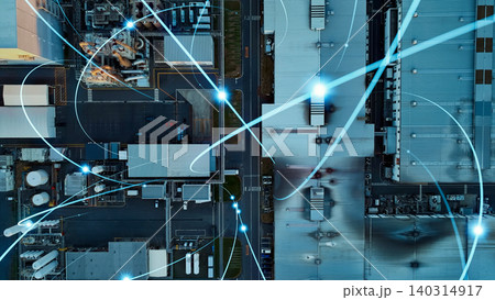 工業地帯と通信ネットワーク ドローン空撮 工業地帯と通信ネットワーク ドローン空撮 140314917