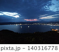 芸術的な空と海の見える夜景 140316778