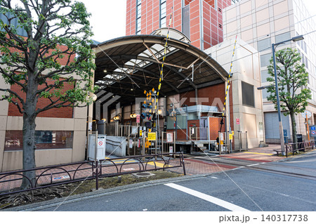 東急世田谷線 三軒茶屋駅 西側出口 東京都世田谷区太子堂 東急世田谷線 三軒茶屋駅 西側出口 東京都世田谷区太子堂 140317738