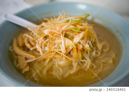 おいしい味噌野菜ラーメン 140318401