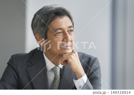 60代のビジネスマン ポートレート 60代のビジネスマン ポートレート 140318914