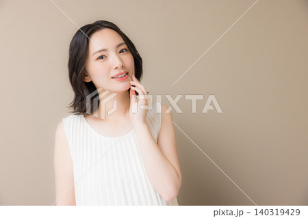 若い女性のビューティーイメージ 若い女性のビューティーイメージ 140319429