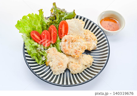鶏むね肉と豆腐のナゲット 鶏むね肉と豆腐のナゲット 140319676