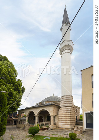 Arasta Mosque in Skopje, North Macedonia Arasta Mosque in Skopje, North Macedonia 140325237