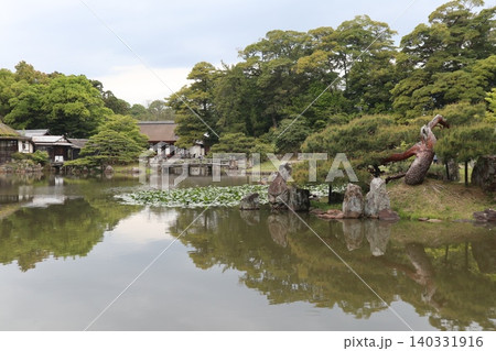 世界遺産登録を目指す琵琶湖八景の彦根城玄宮楽々園の風景 世界遺産登録を目指す琵琶湖八景の彦根城玄宮楽々園の風景 140331916