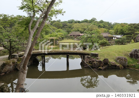 世界遺産登録を目指す琵琶湖八景の彦根城玄宮楽々園の風景 世界遺産登録を目指す琵琶湖八景の彦根城玄宮楽々園の風景 140331921