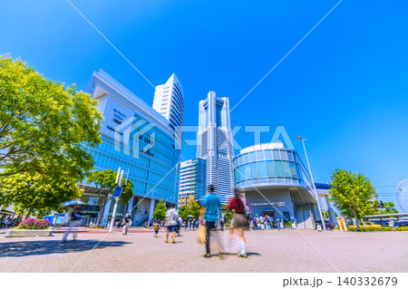 日本の横浜都市景観 横浜ランドマークタワーやヨコハマエアキャビンの桜木町駅などを望む=30日 日本の横浜都市景観 横浜ランドマークタワーやヨコハマエアキャビンの桜木町駅などを望む=30日 140332679
