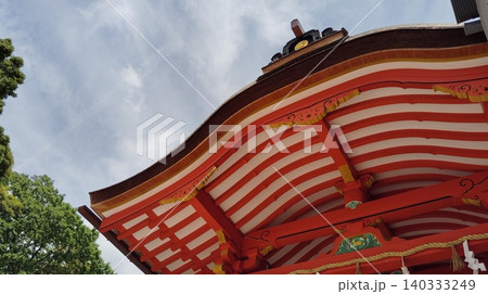 石清水八幡宮の門と空 石清水八幡宮の門と空 140333249
