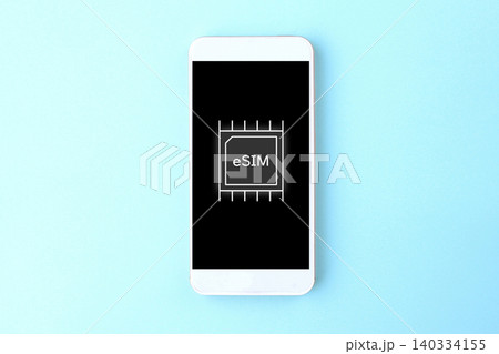 eSIMが搭載されたスマホのイメージ画像 eSIMが搭載されたスマホのイメージ画像 140334155