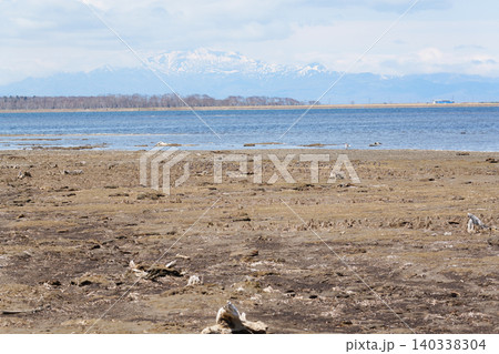 春の野付半島先端の風景 春の野付半島先端の風景 140338304