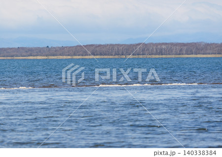 春の野付半島先端の風景 春の野付半島先端の風景 140338384