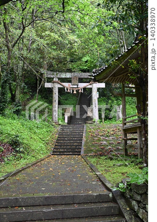 世界遺産・崎津集落に鎮座する「崎津諏訪神社」 世界遺産・崎津集落に鎮座する「崎津諏訪神社」 140338970
