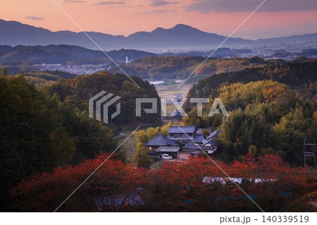 夕暮れの飛鳥から橿原、奈良盆地 夕暮れの飛鳥から橿原、奈良盆地 140339519
