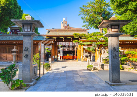 福岡 博多祇園山笠の神事を司る櫛田神社 中神門と本殿 福岡 博多祇園山笠の神事を司る櫛田神社 中神門と本殿 140339531