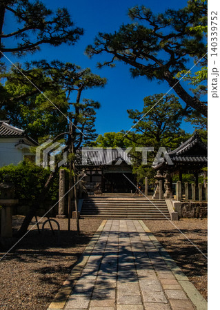 御香宮神社 神功皇后のご利益:安産,子育て,病気平癒 御香宮神社 神功皇后のご利益:安産,子育て,病気平癒 140339752