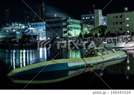 工場夜景 ~神奈川・川崎夜光町・7~ 工場夜景 ~神奈川・川崎夜光町・7~ 140343324
