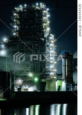 工場夜景 ~神奈川・川崎扇町・21~ 工場夜景 ~神奈川・川崎扇町・21~ 140343426