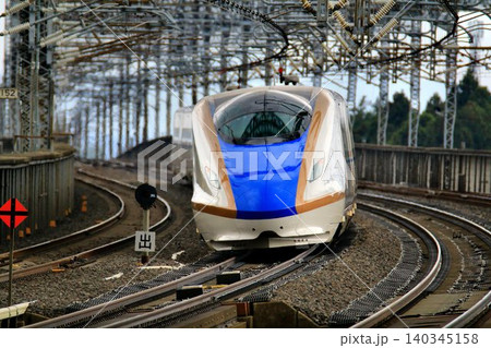 『つながる東北号・つながる北陸号』東北新幹線・那須塩原駅を征く…  北陸新幹線【E7系】 140345158