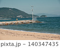 砂浜から見える島 140347435