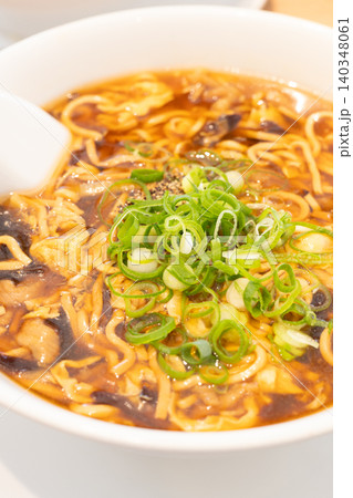 おいしい酸辣湯麺 おいしい酸辣湯麺 140348061